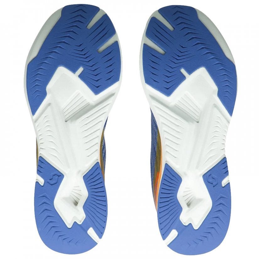 Shoe Pursuit storm