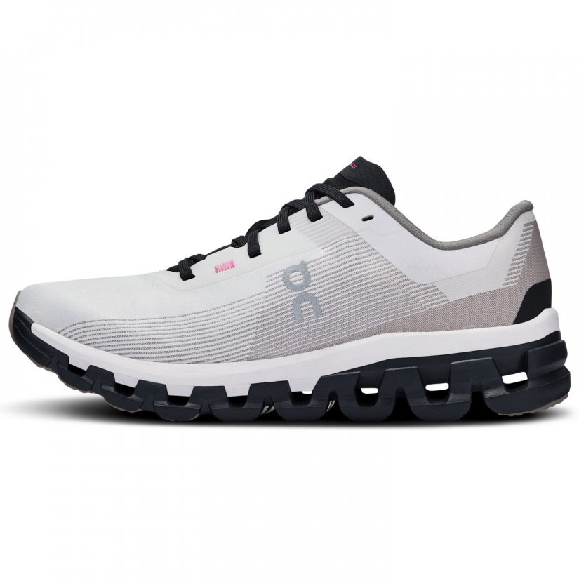 Cloudflow 4 Distance 1
