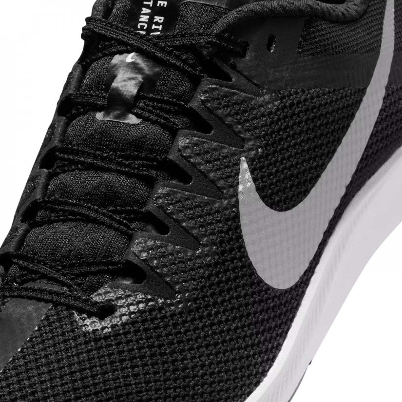 Zoom Rival Distance