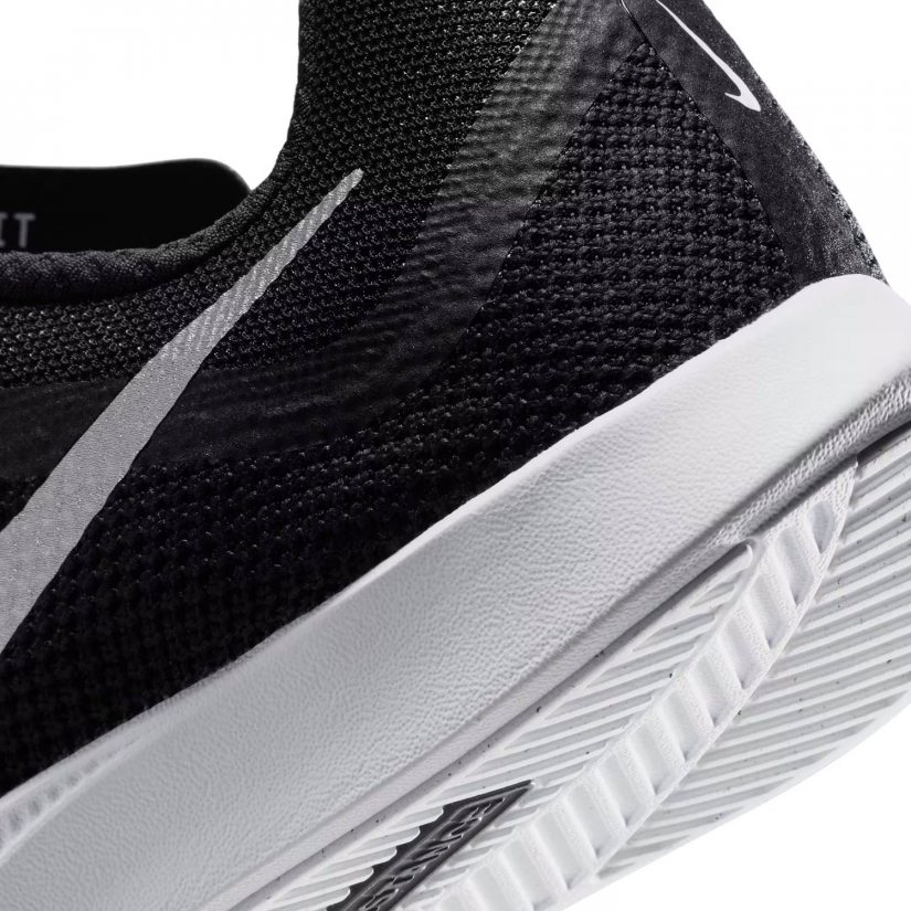 Zoom Rival Distance